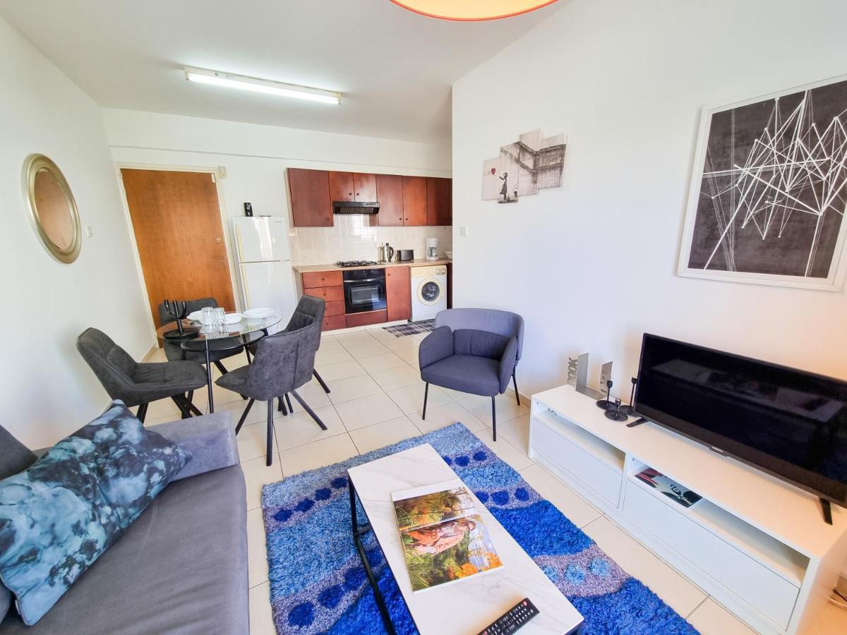 Seaside Heaven Apartment With Pool Ларнака Экстерьер фото